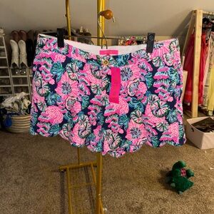 Lilly Pulitzer Women's Pink and Blue Floral Shorts